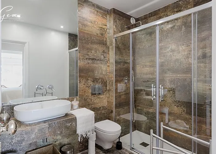 Seven Rivers Luxury *